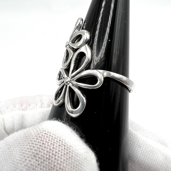 .925 Sterling Silver Double Flower Ring - Picture 7 of 17